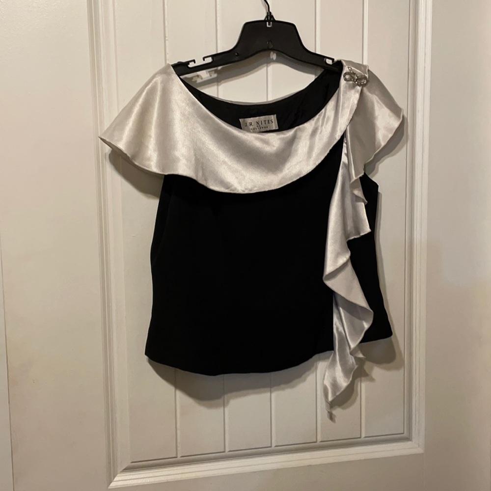 Black and white formal top